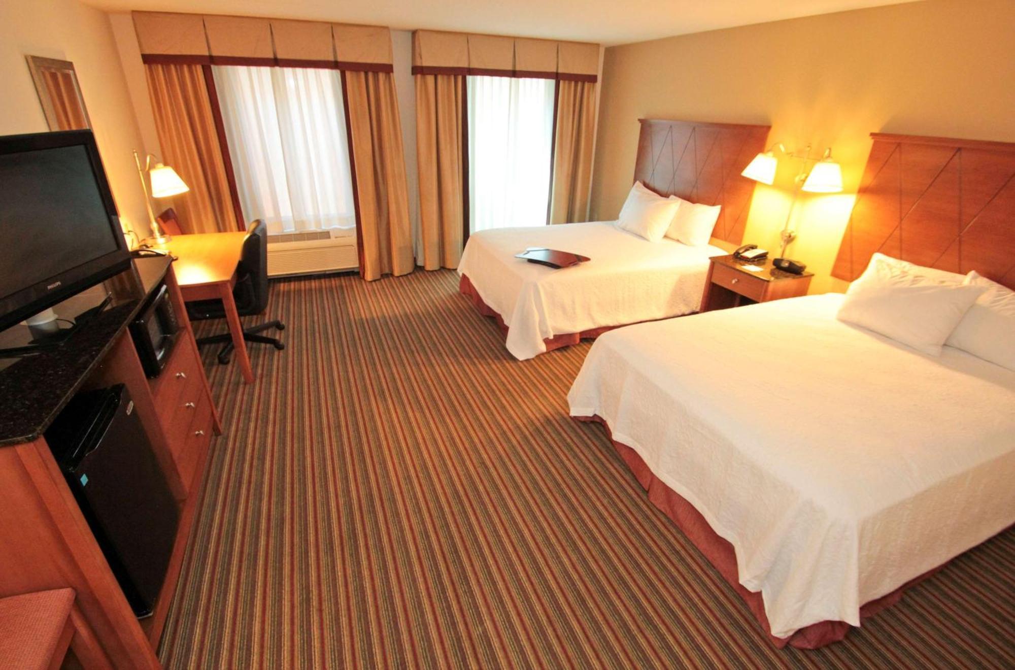Hampton Inn Hampton-Newport News Exteriör bild